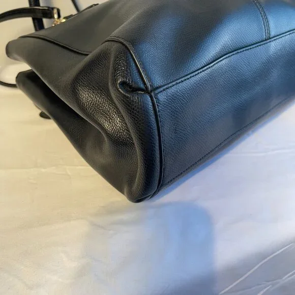 COACH Christie Crossgrain Leather Carryall Shoulder Bag in Black - Preowned - Picture 11 of 15